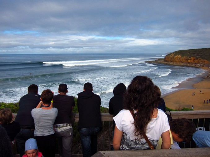 Perfect waves, great weather, Easter weekend, and two childhood chums/competitive psychopath legends going at it in the final. A promoter's dream. Photo: Andrew Christie