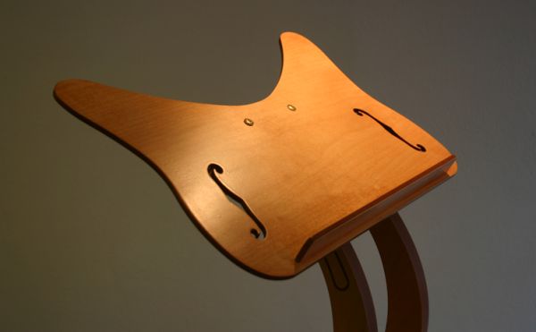 Helstrom music stand
